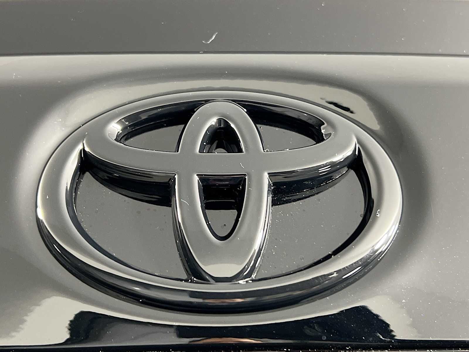 2025 Toyota Corolla SE - Photo 17