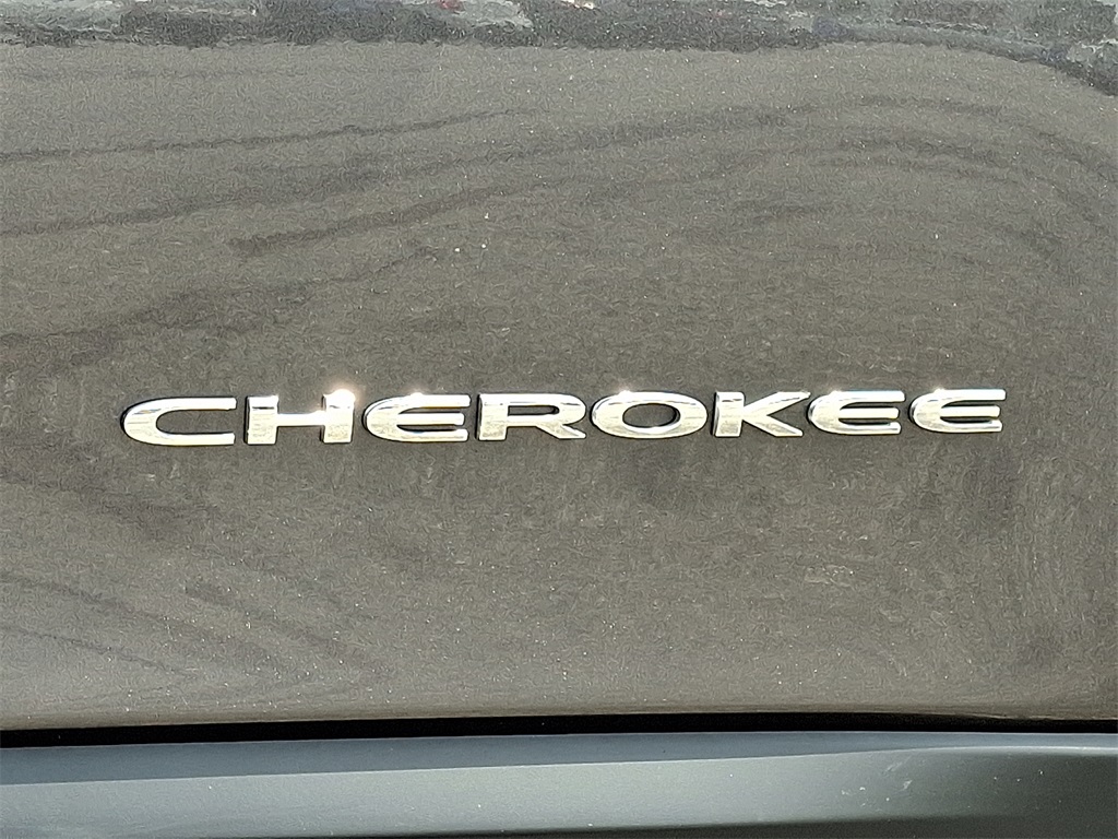 2021 Jeep Cherokee Latitude Lux - Photo 30