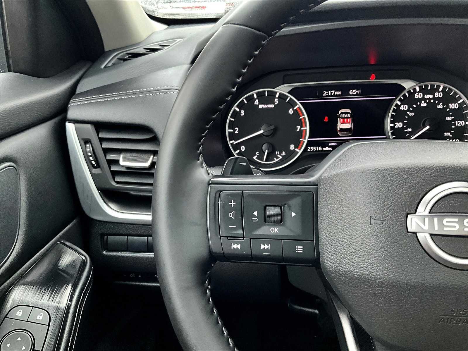 2025 Nissan Rogue SV - Photo 22