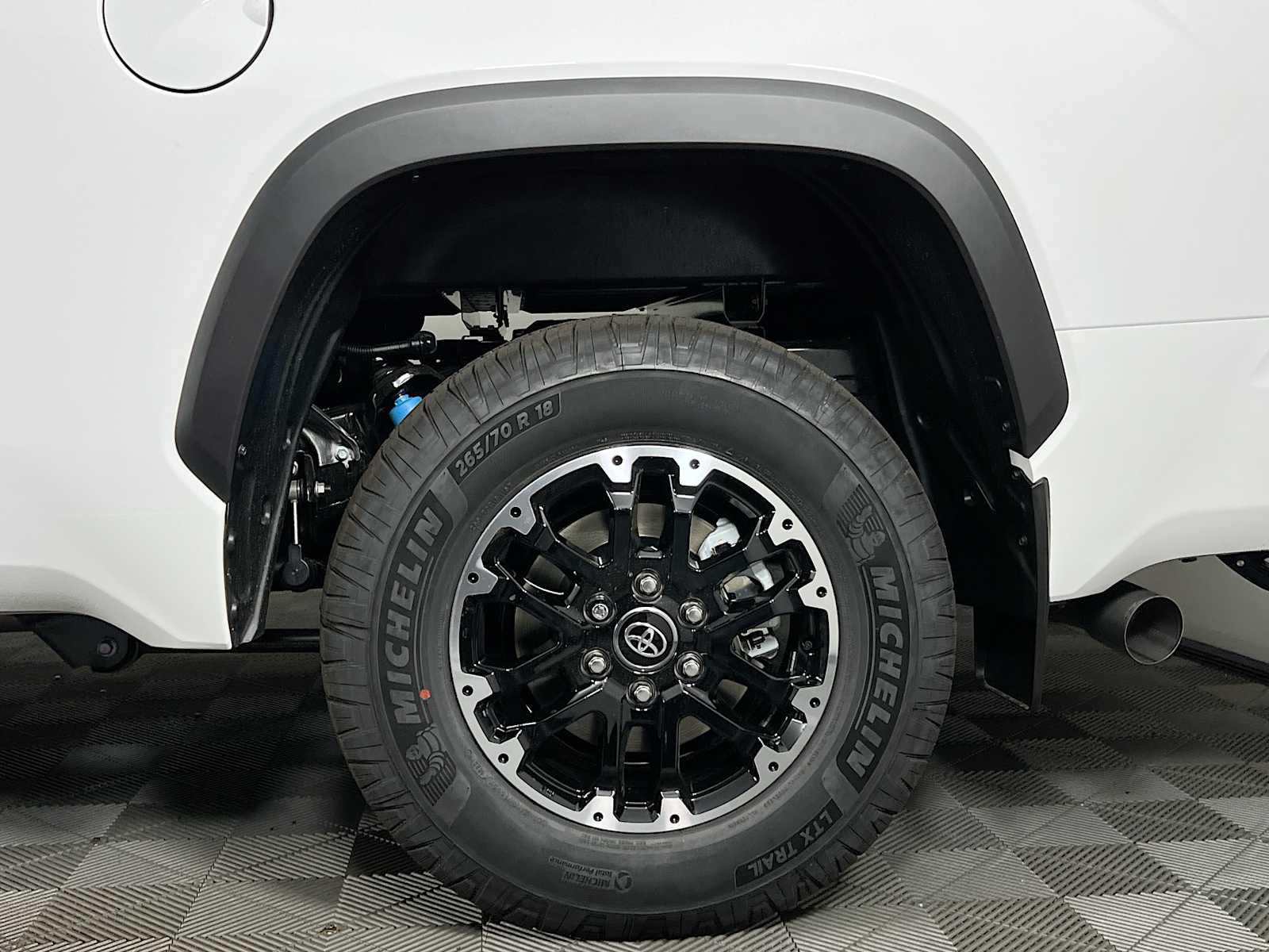 2025 Toyota Tundra SR5 - Photo 19