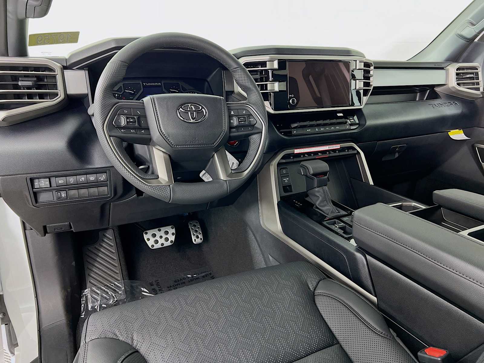 2025 Toyota Tundra SR5 - Photo 6