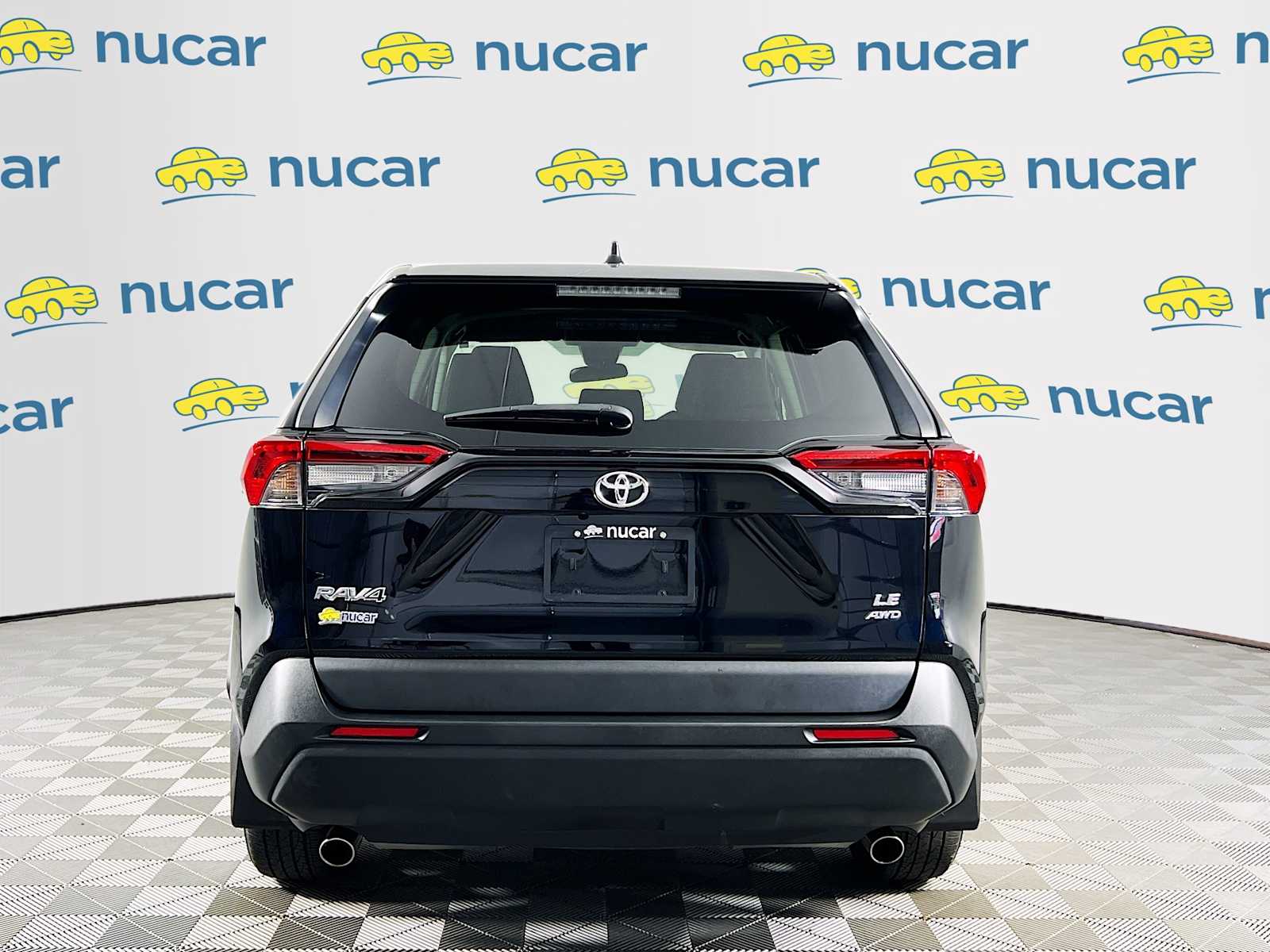 2022 Toyota RAV4 LE - Photo 6
