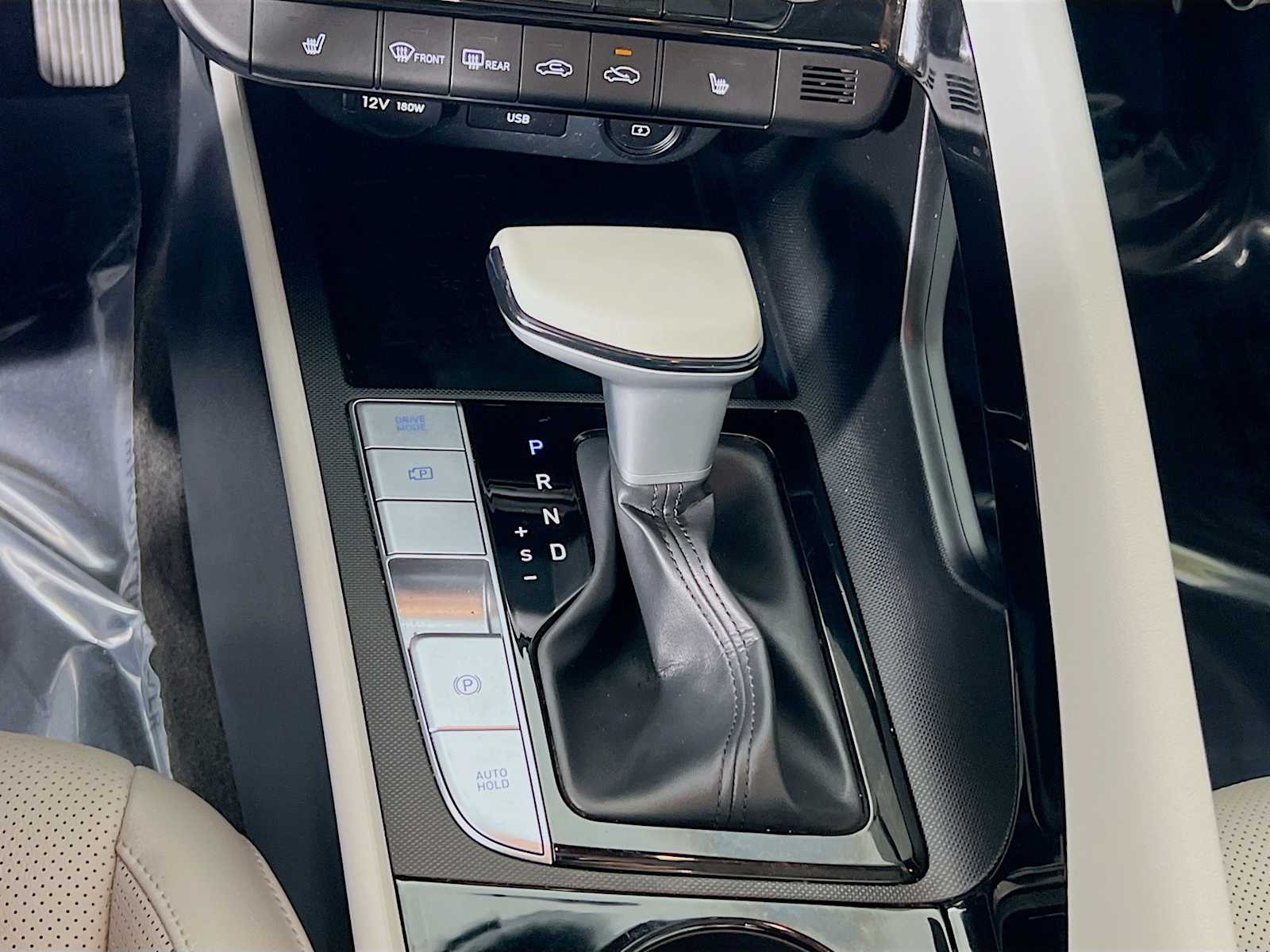 2023 Hyundai Elantra Limited - Photo 16