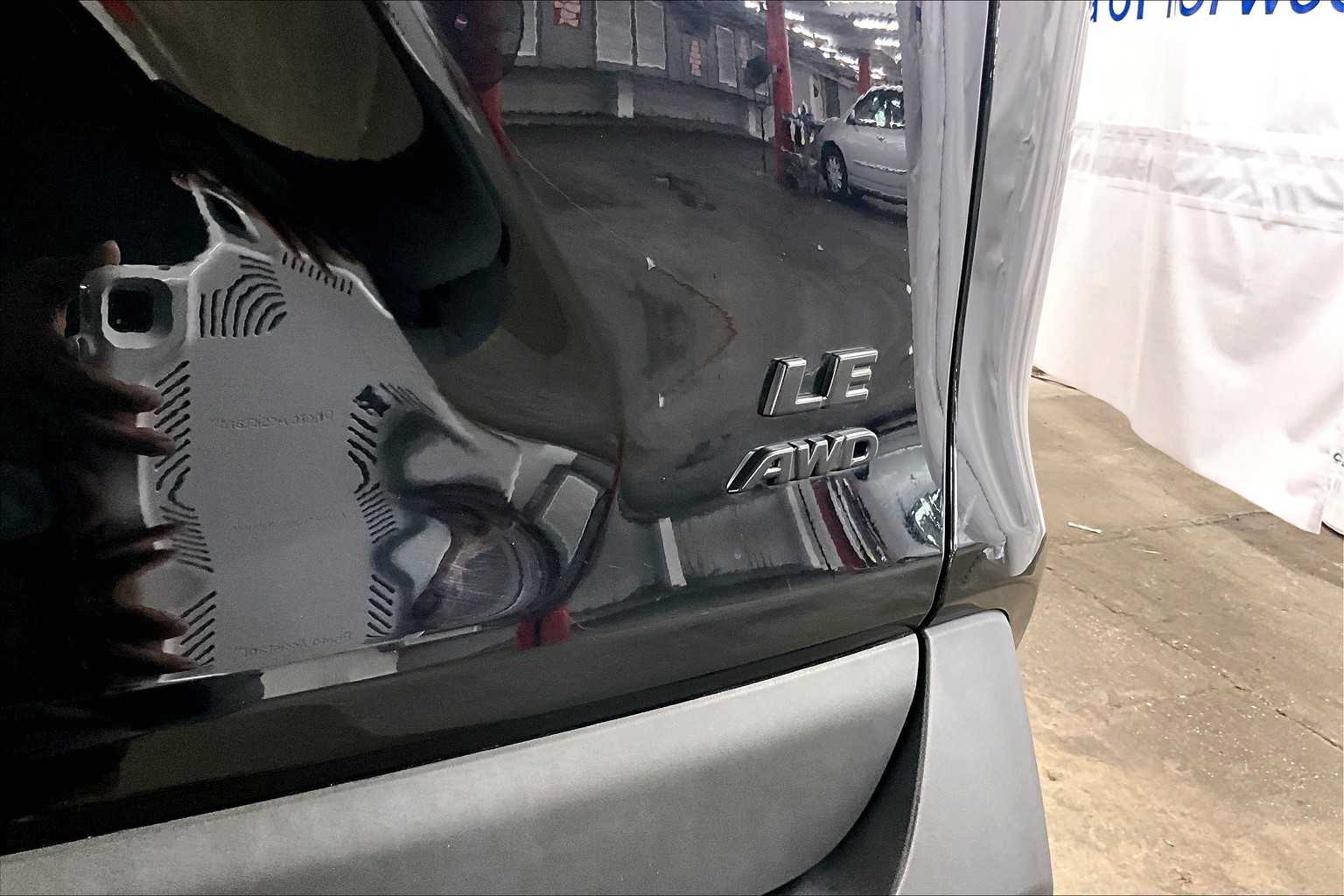 2023 Toyota RAV4 LE - Photo 28