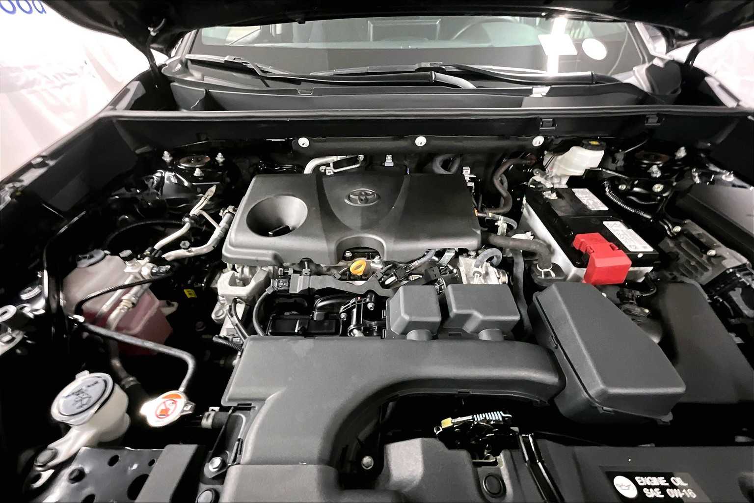 2023 Toyota RAV4 LE - Photo 29