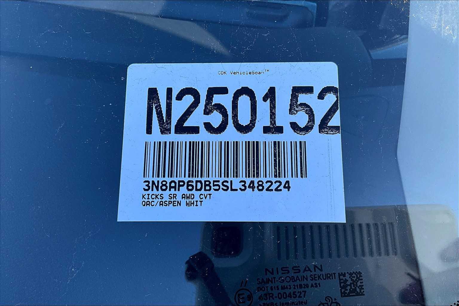 2025 Nissan Kicks SR - Photo 17