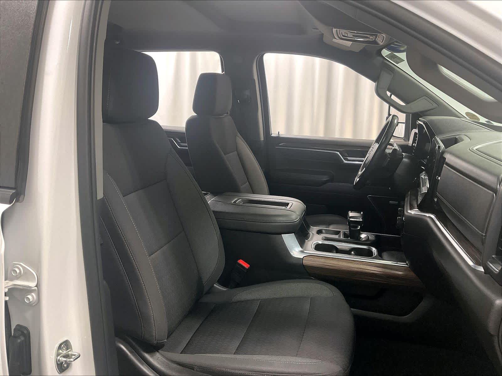 2022 Chevrolet Silverado 1500 RST - Photo 11