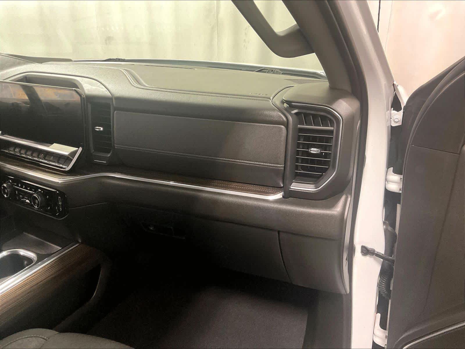 2022 Chevrolet Silverado 1500 RST - Photo 13