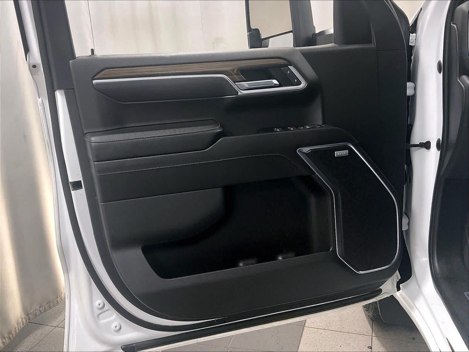 2022 Chevrolet Silverado 1500 RST - Photo 9