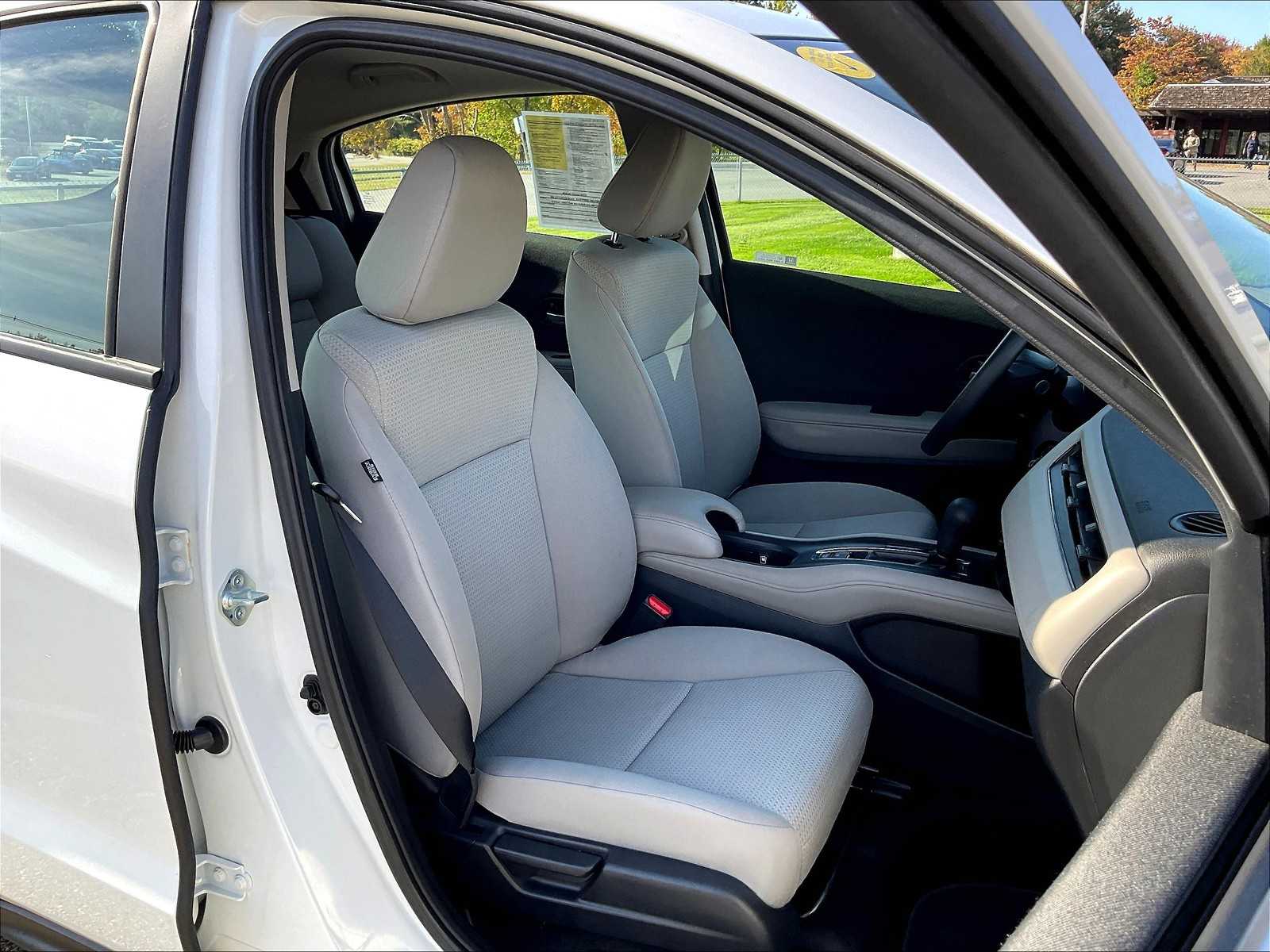 2022 Honda HR-V LX - Photo 11