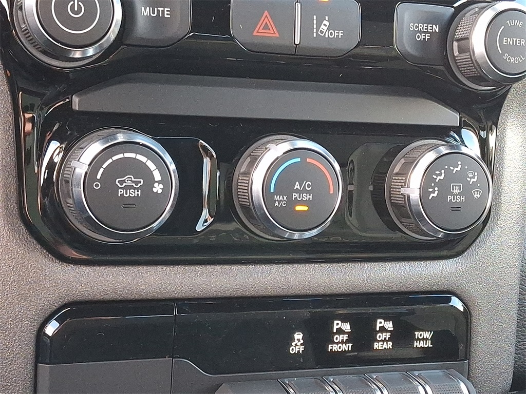 2026 Ram 1500 Tradesman - Photo 12