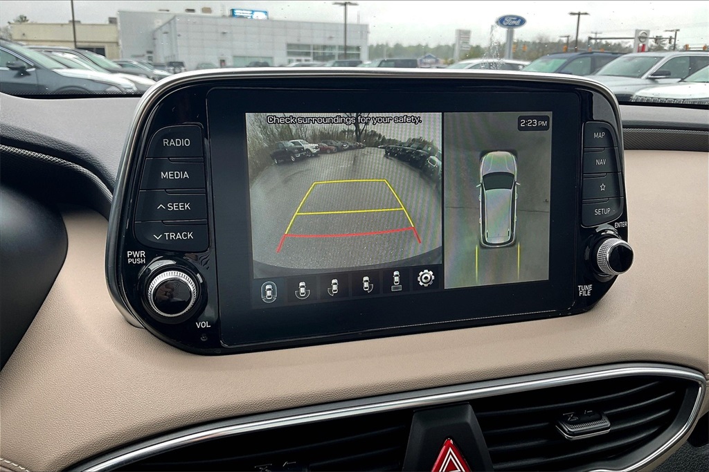 2020 Hyundai Santa Fe Limited - Photo 18