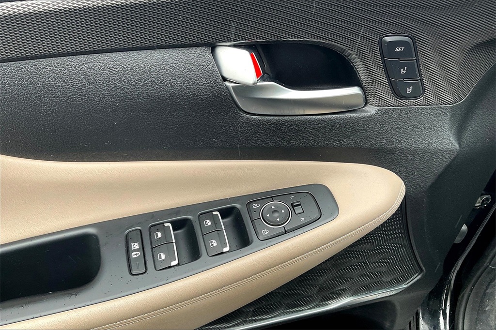 2020 Hyundai Santa Fe Limited - Photo 39