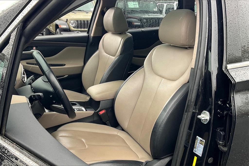 2020 Hyundai Santa Fe Limited - Photo 9