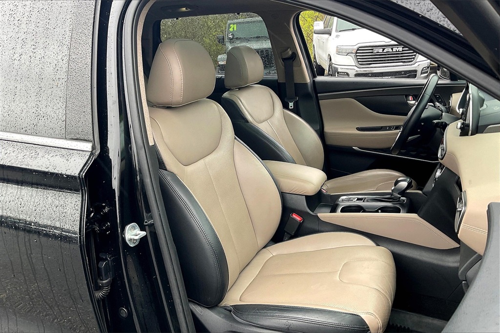 2020 Hyundai Santa Fe Limited - Photo 10