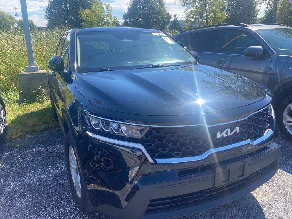 2022 Kia Sorento LX