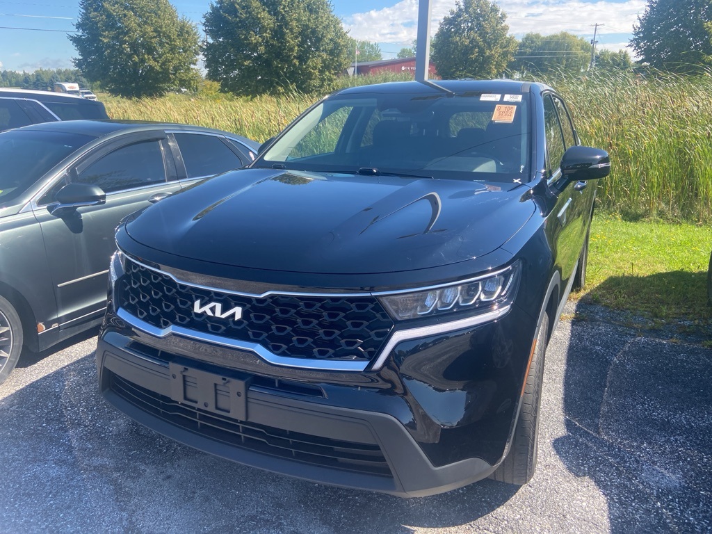 2022 Kia Sorento LX - Photo 2