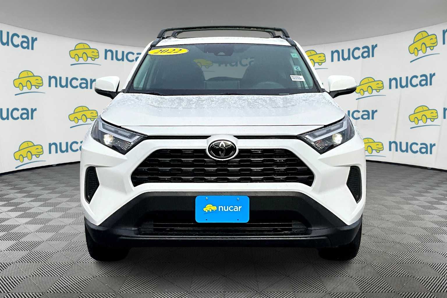 2022 Toyota RAV4 XLE - Photo 2