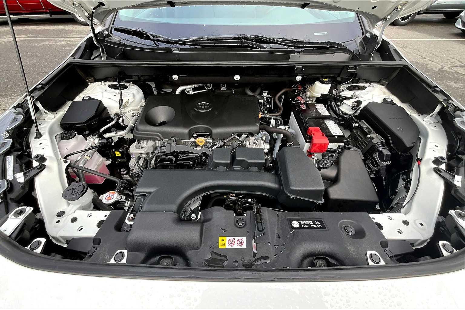 2022 Toyota RAV4 XLE - Photo 30