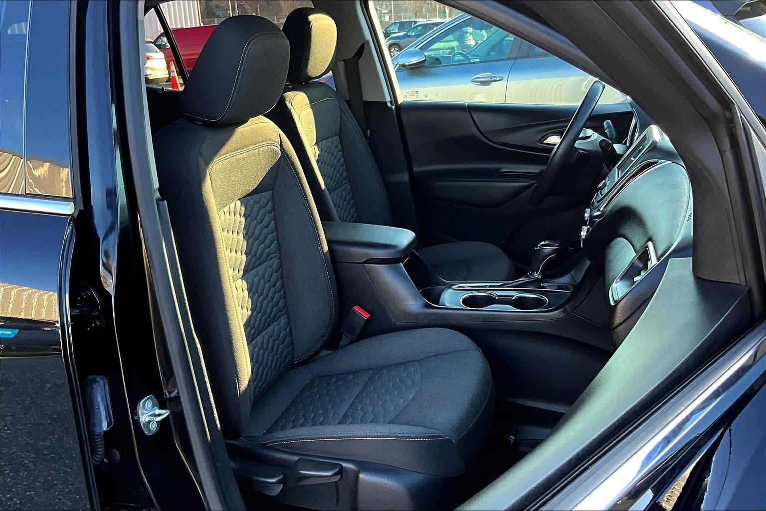 2019 Chevrolet Equinox LT - Photo 11
