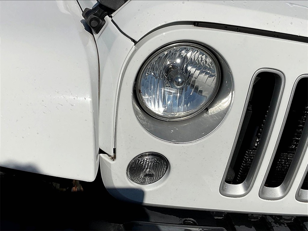 2018 Jeep Wrangler JK Unlimited Sahara - Photo 28