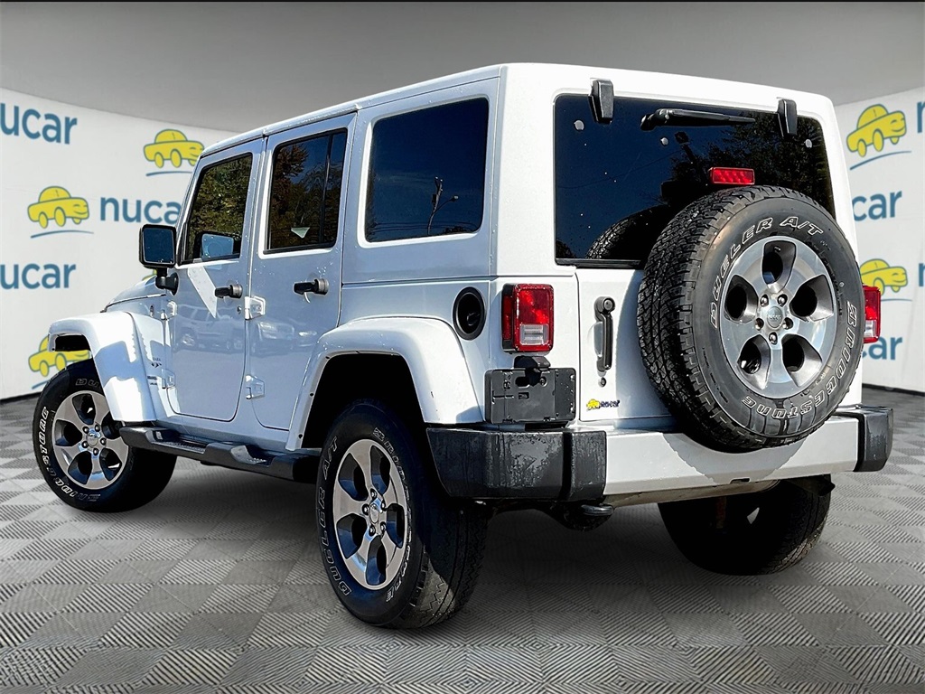 2018 Jeep Wrangler JK Unlimited Sahara - Photo 4