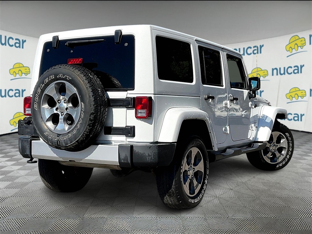 2018 Jeep Wrangler JK Unlimited Sahara - Photo 6