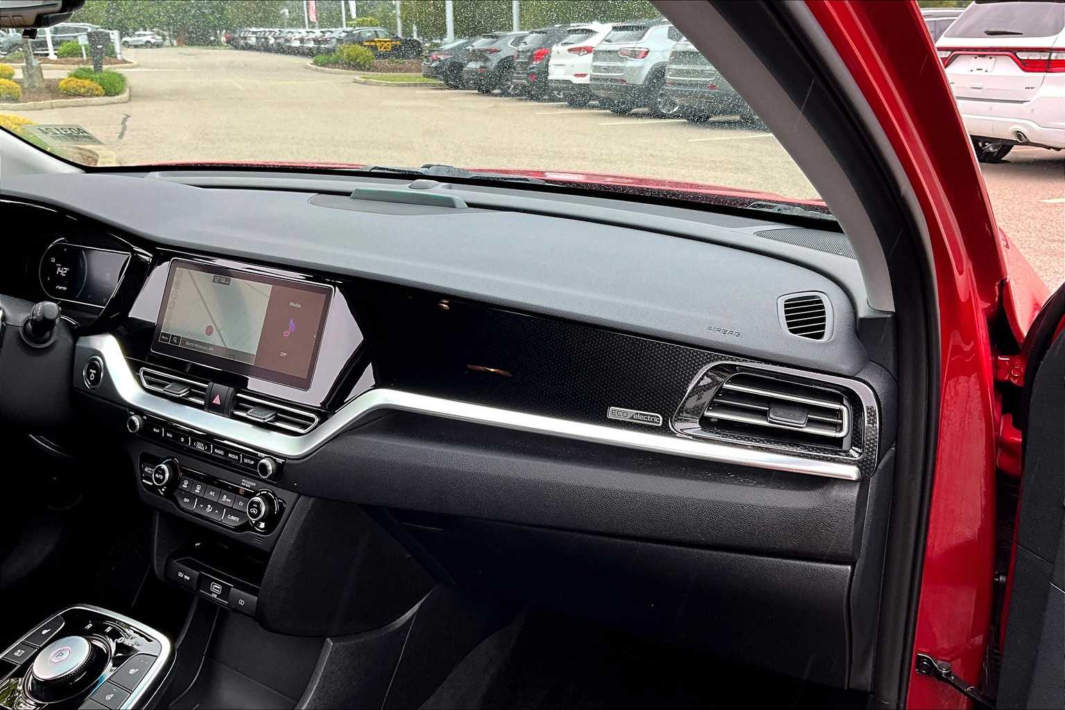 2022 Kia Niro EV EX - Photo 13