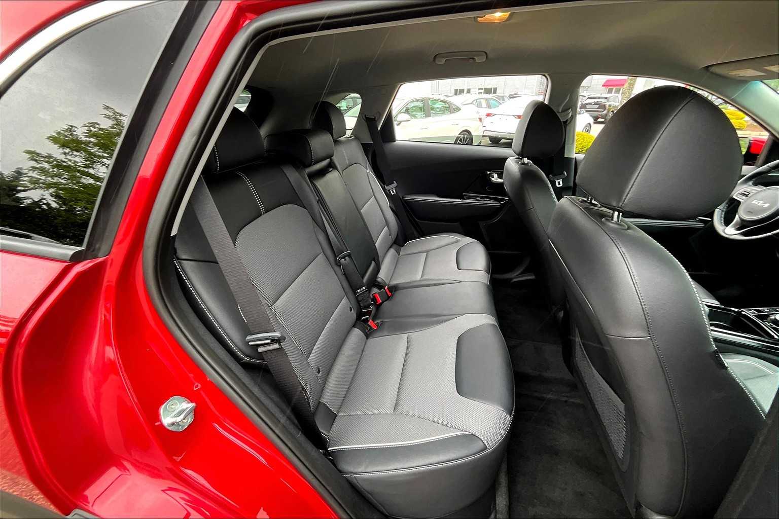 2022 Kia Niro EV EX - Photo 16