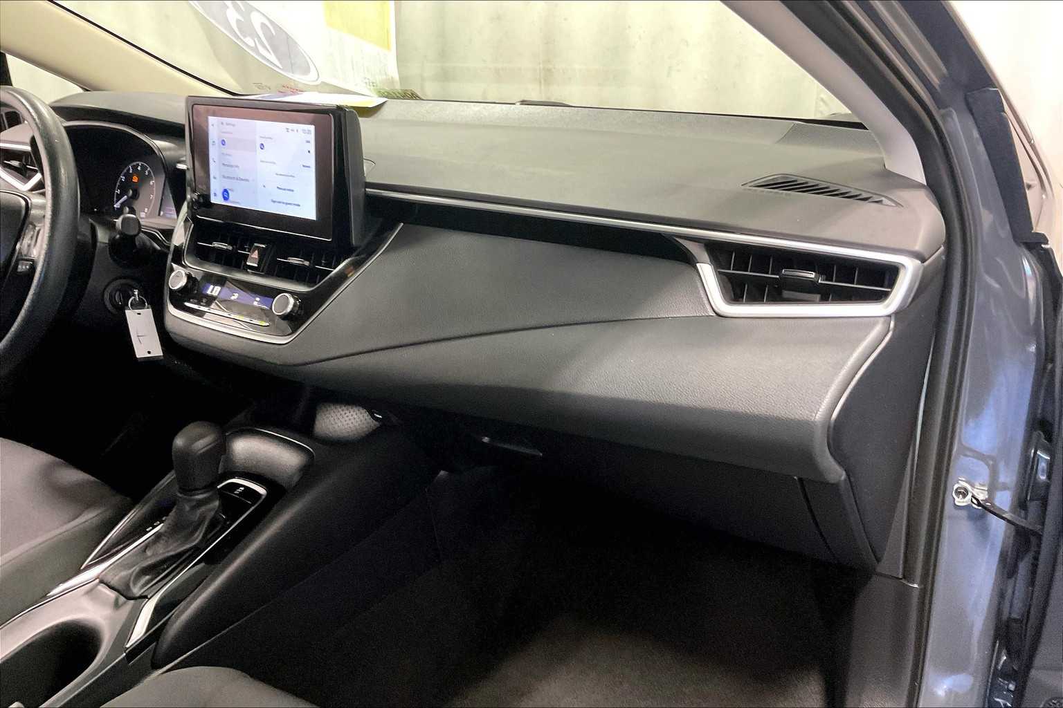 2023 Toyota Corolla LE - Photo 13