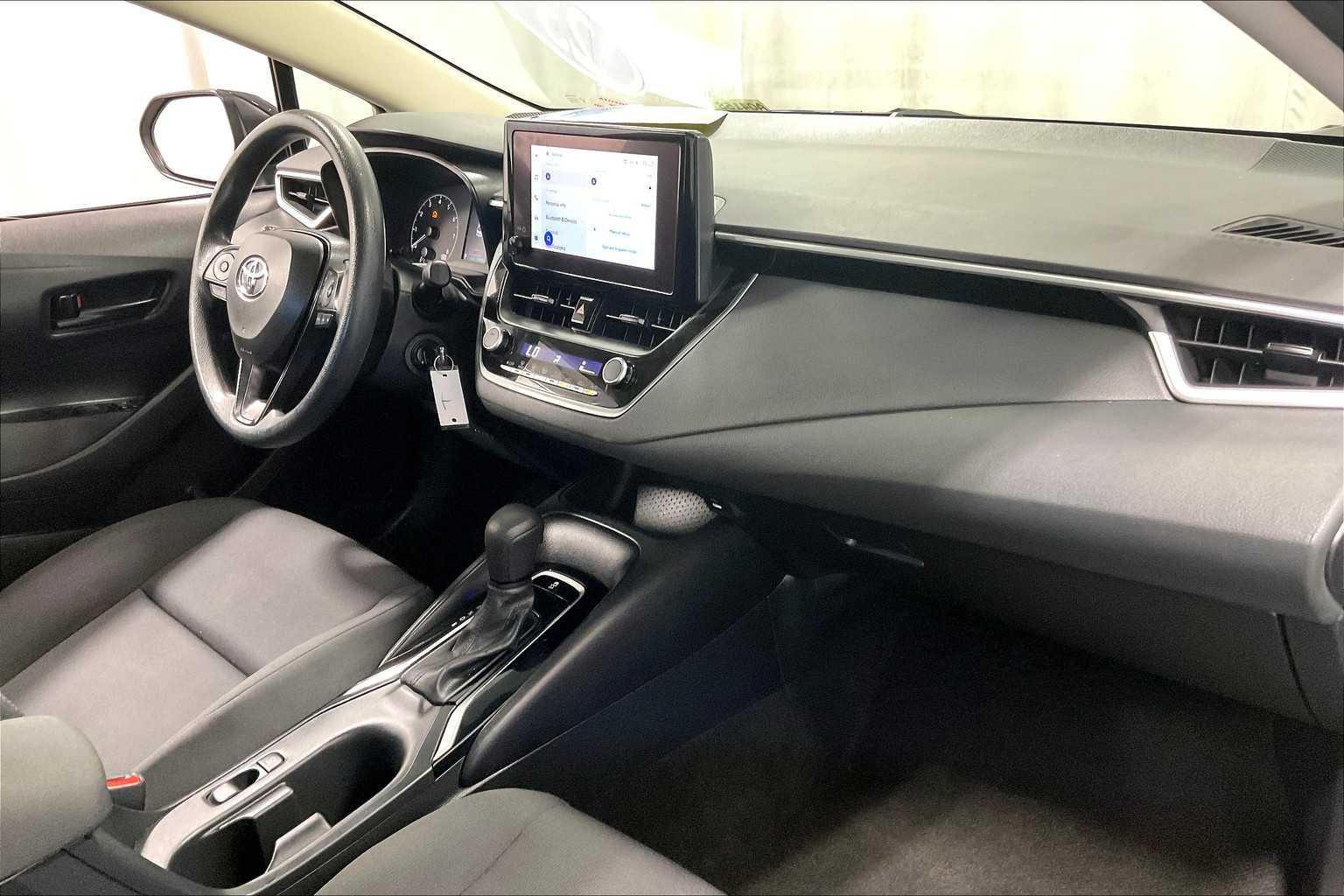 2023 Toyota Corolla LE - Photo 14