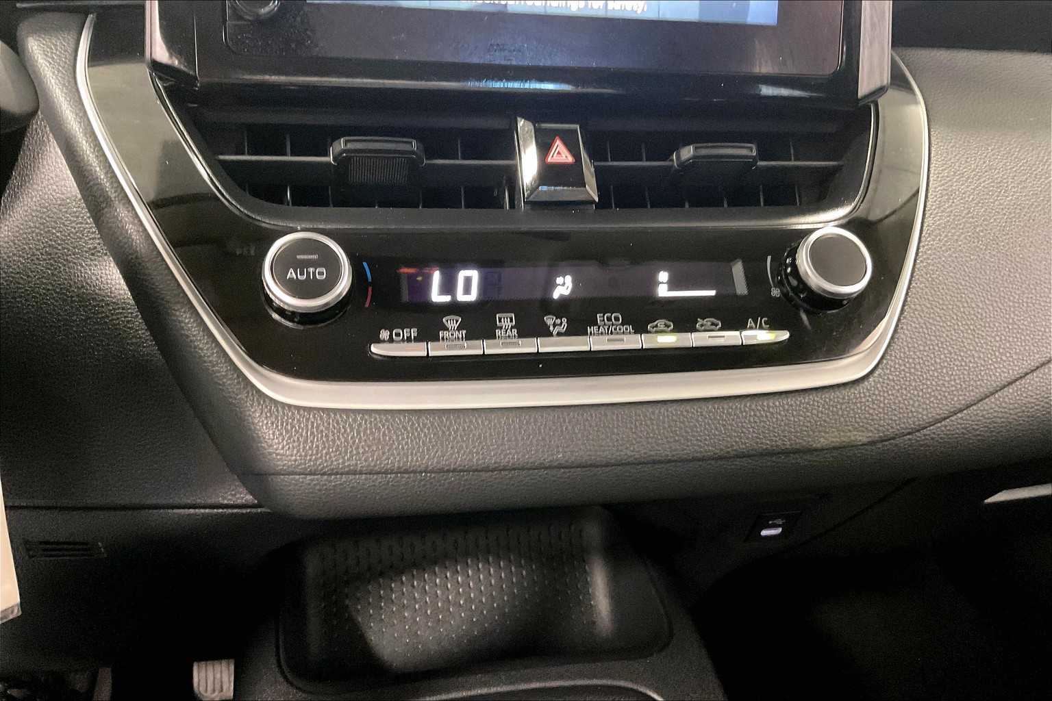 2023 Toyota Corolla LE - Photo 25