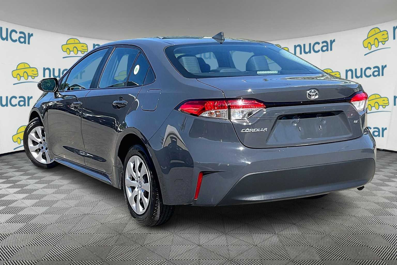 2023 Toyota Corolla LE - Photo 4