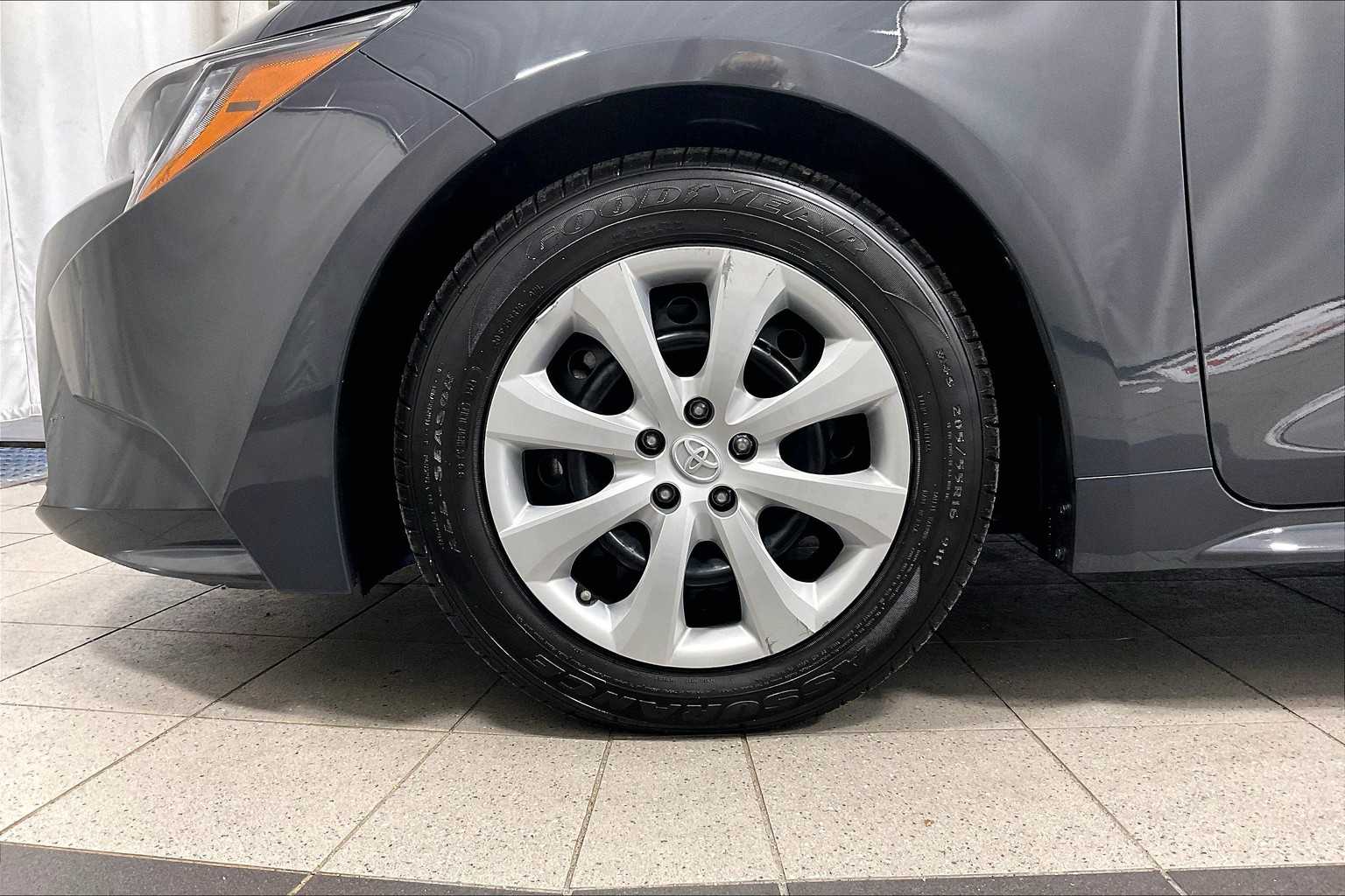 2023 Toyota Corolla LE - Photo 7