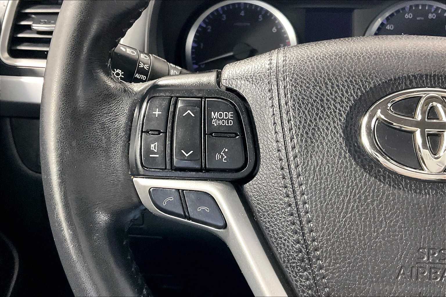 2019 Toyota Highlander LE Plus - Photo 22