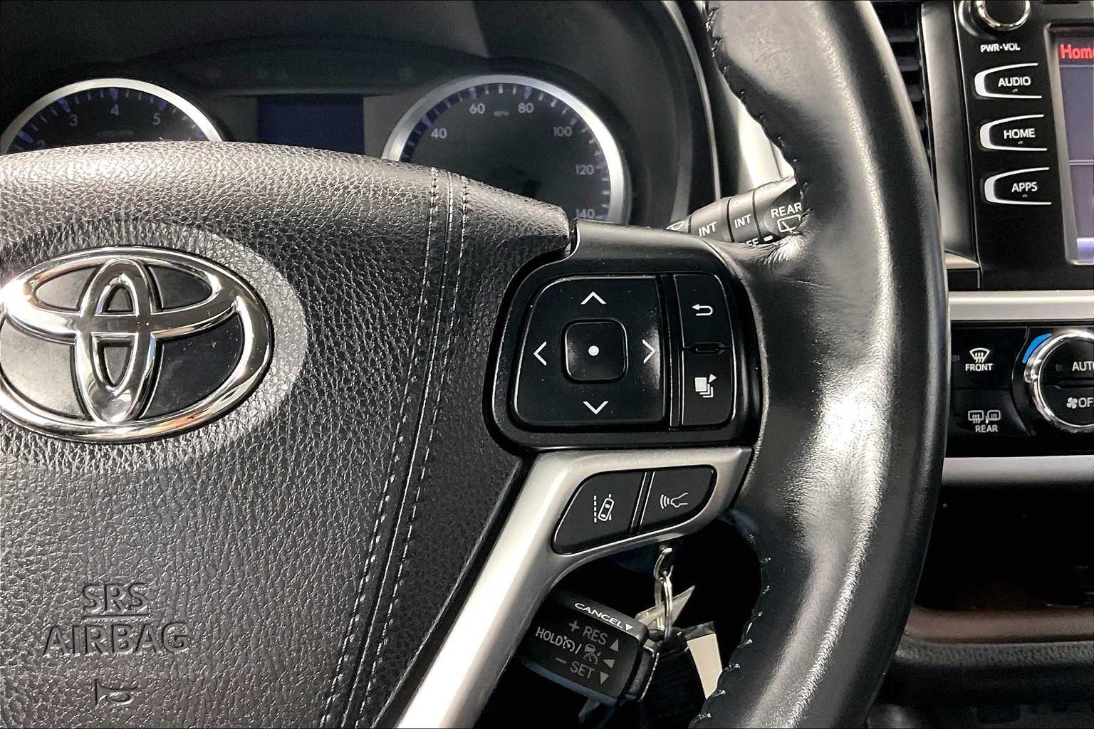 2019 Toyota Highlander LE Plus - Photo 23