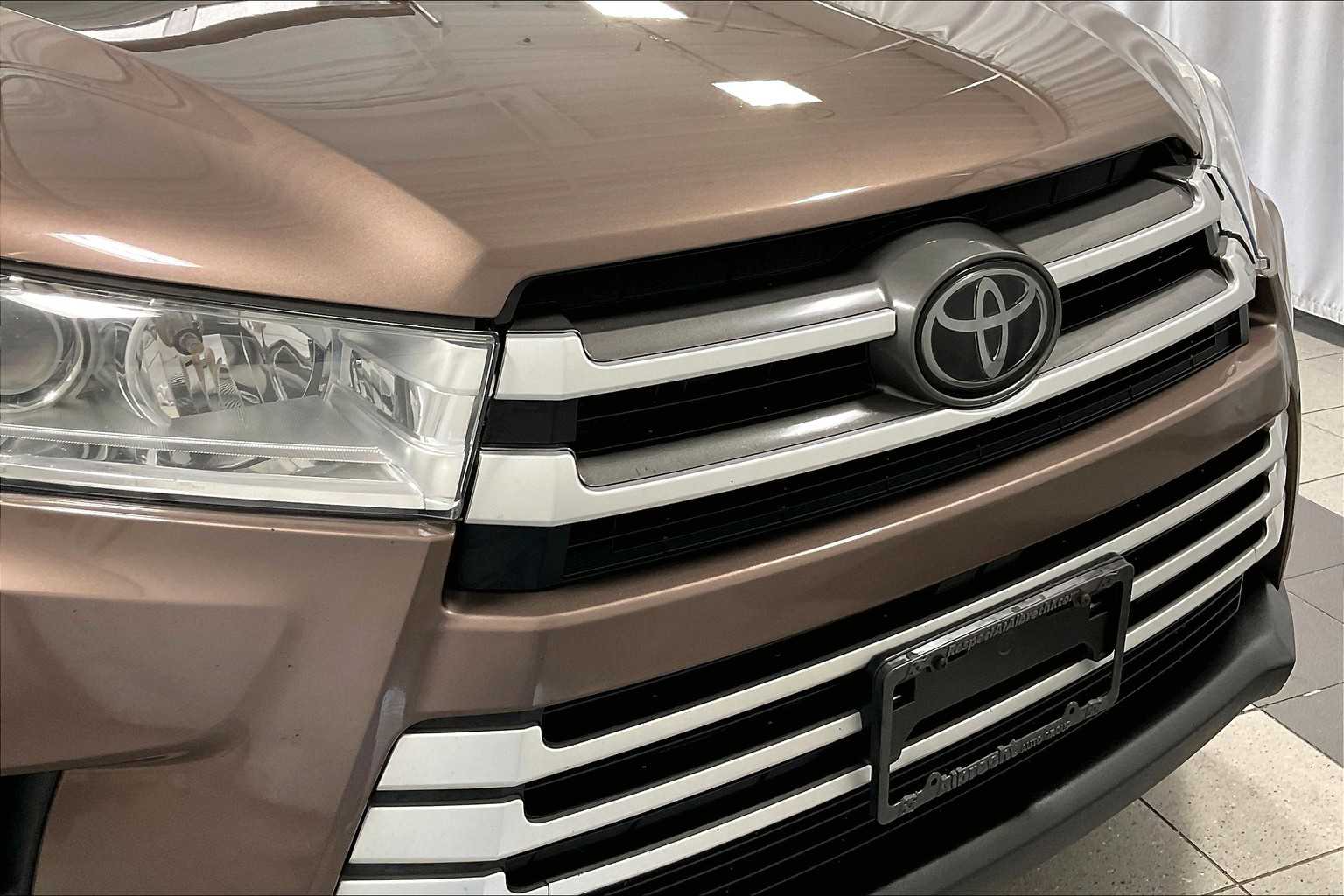 2019 Toyota Highlander LE Plus - Photo 31