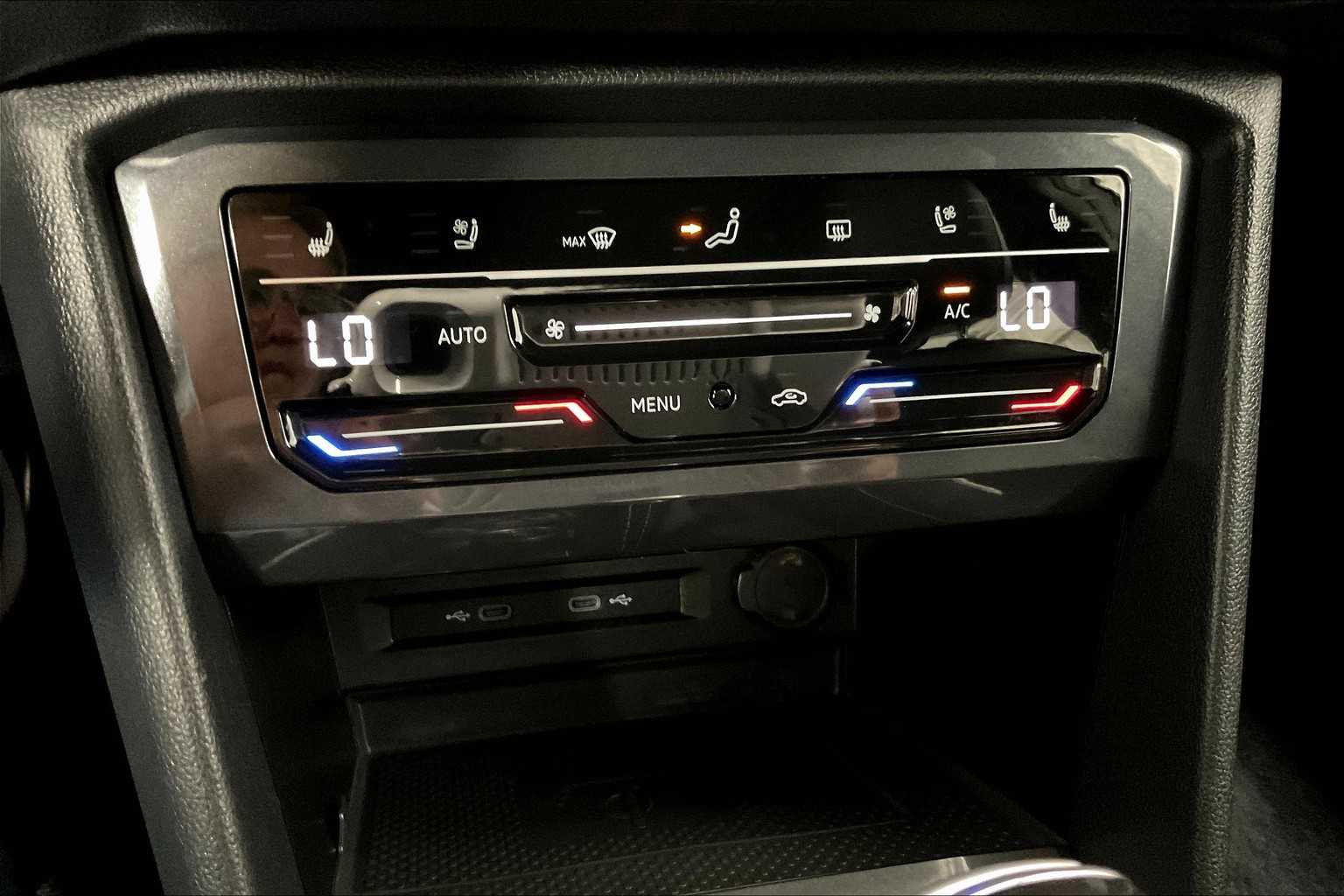 2022 Volkswagen Tiguan SEL R-Line - Photo 26