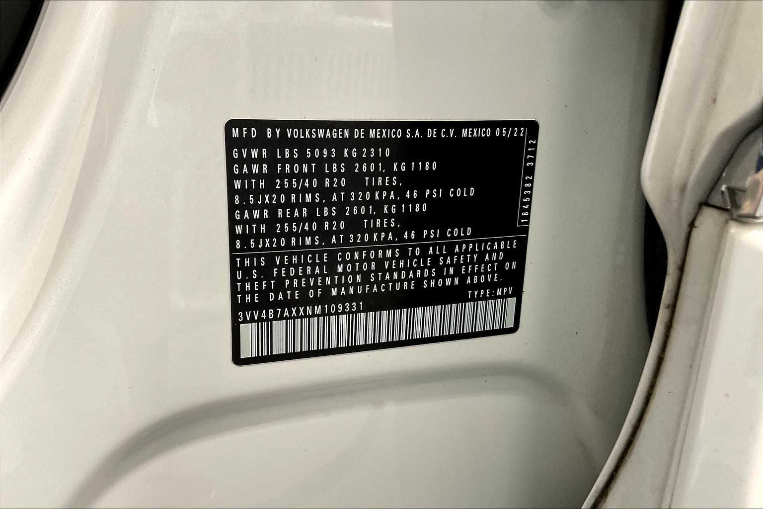 2022 Volkswagen Tiguan SEL R-Line - Photo 36