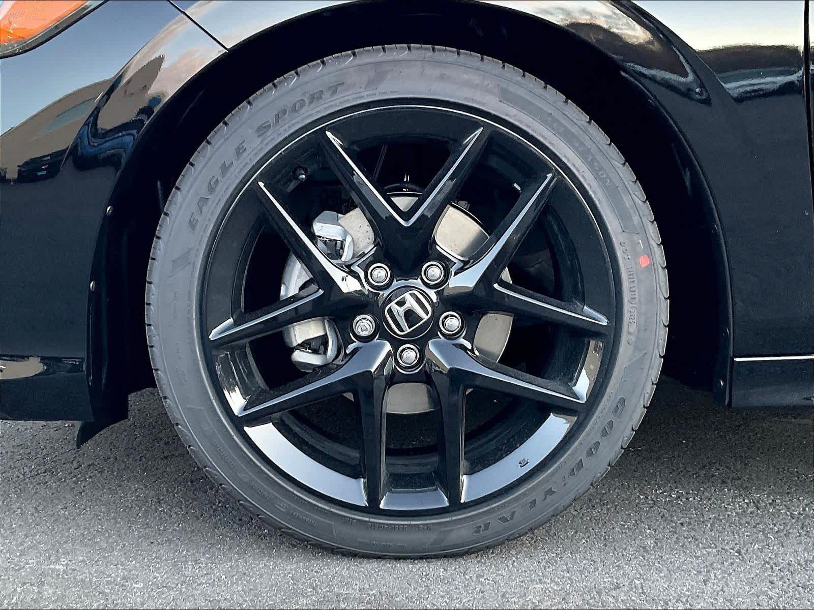 2026 Honda Civic Sport - Photo 8