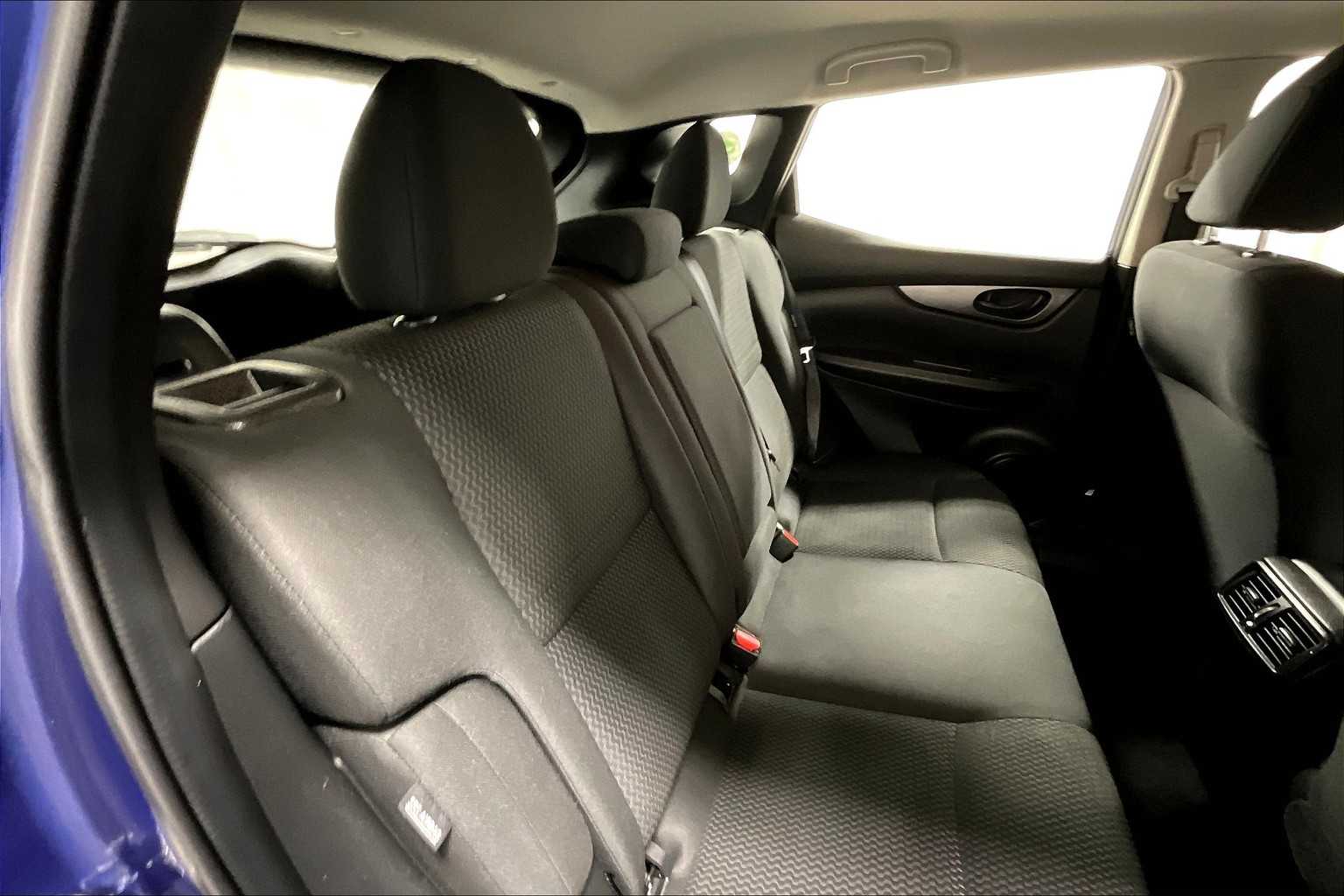 2020 Nissan Rogue Sport S - Photo 16