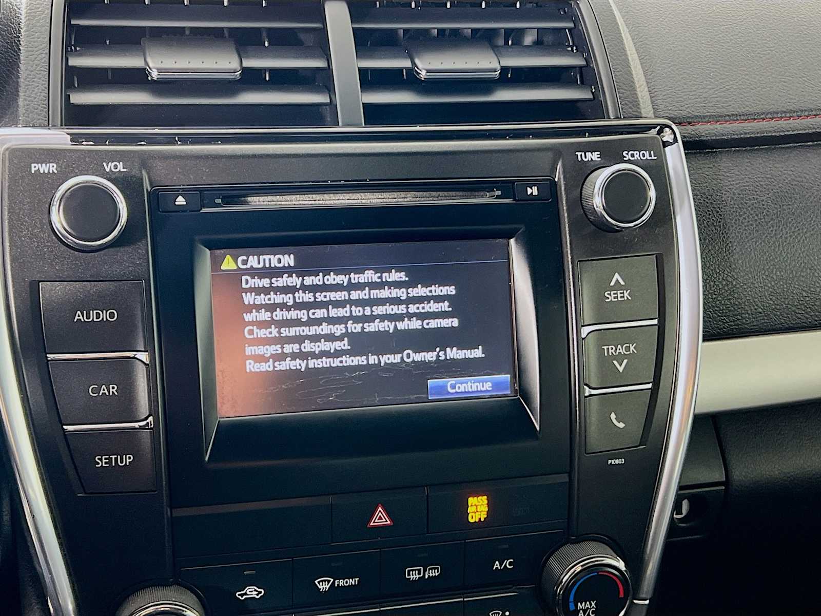 2015 Toyota Camry SE - Photo 14