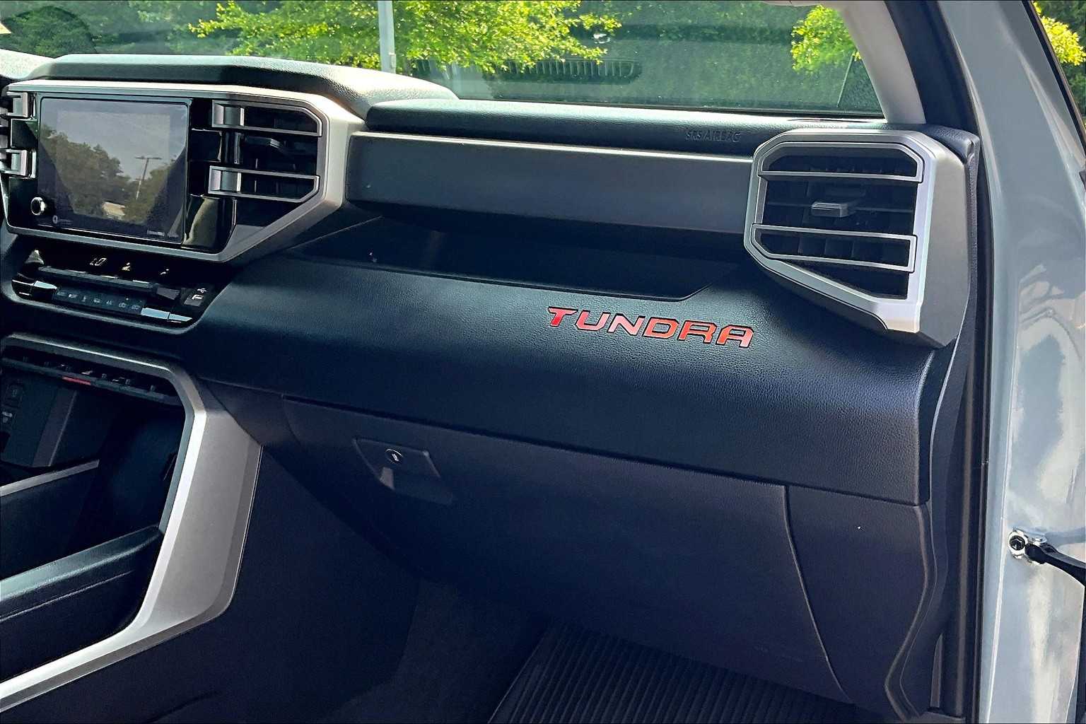 2024 Toyota Tundra SR5 - Photo 13