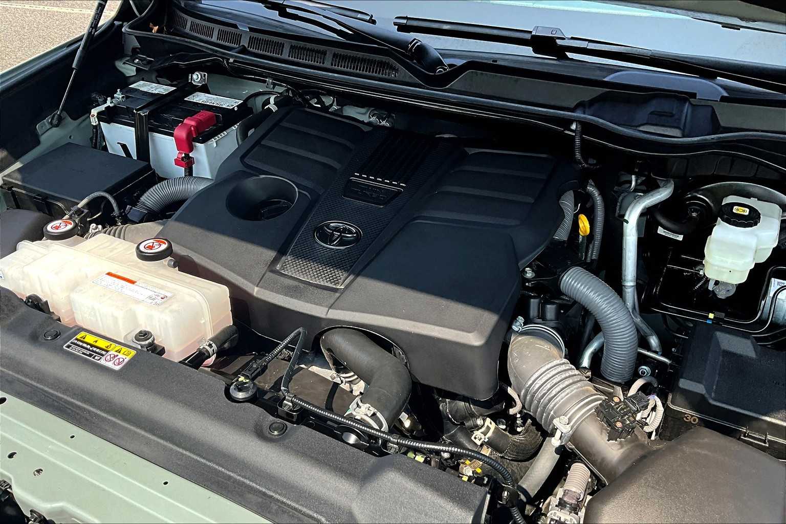 2024 Toyota Tundra SR5 - Photo 36