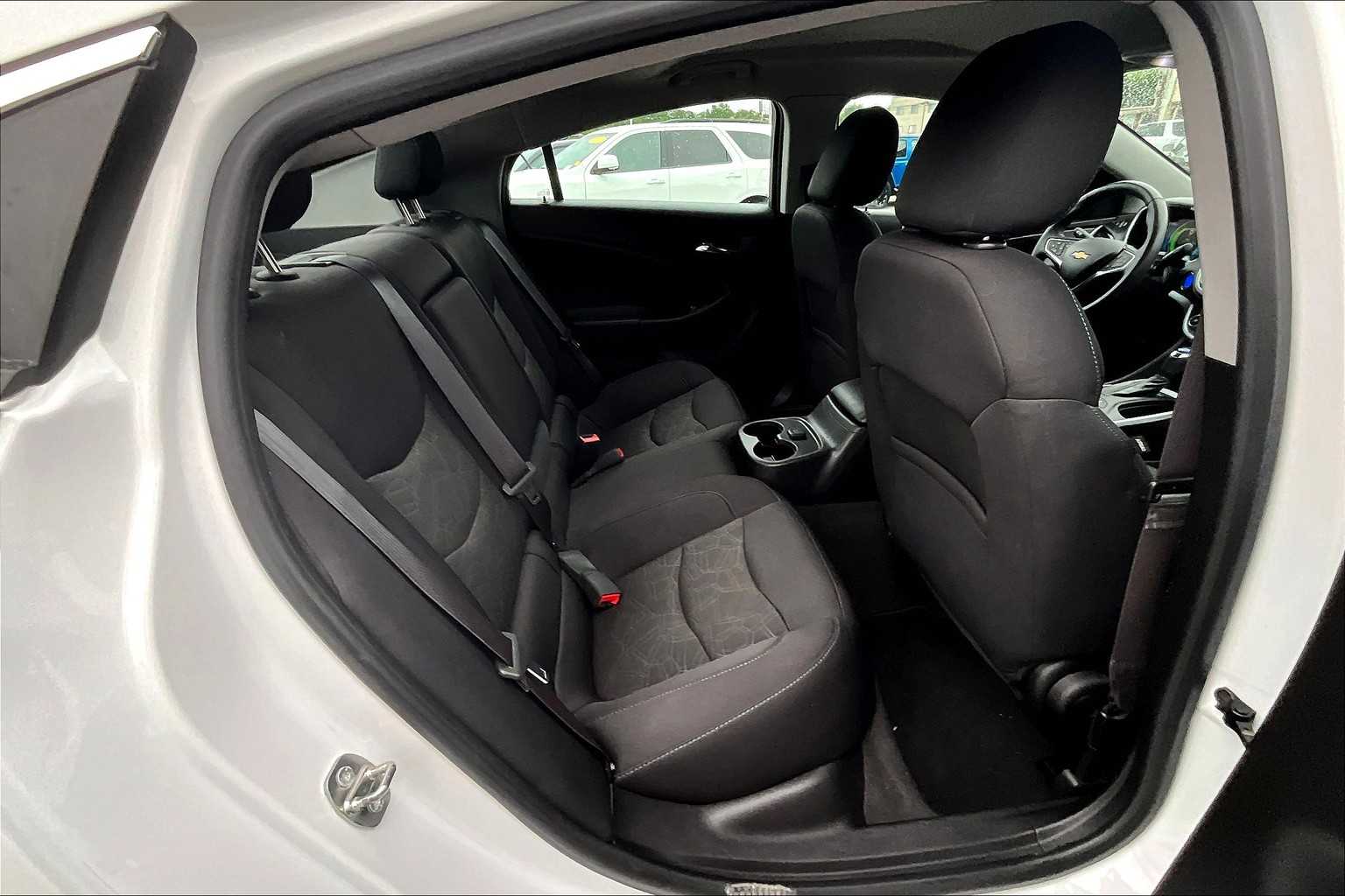 2017 Chevrolet Volt LT - Photo 16