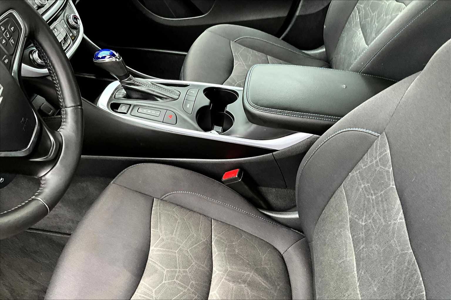 2017 Chevrolet Volt LT - Photo 20