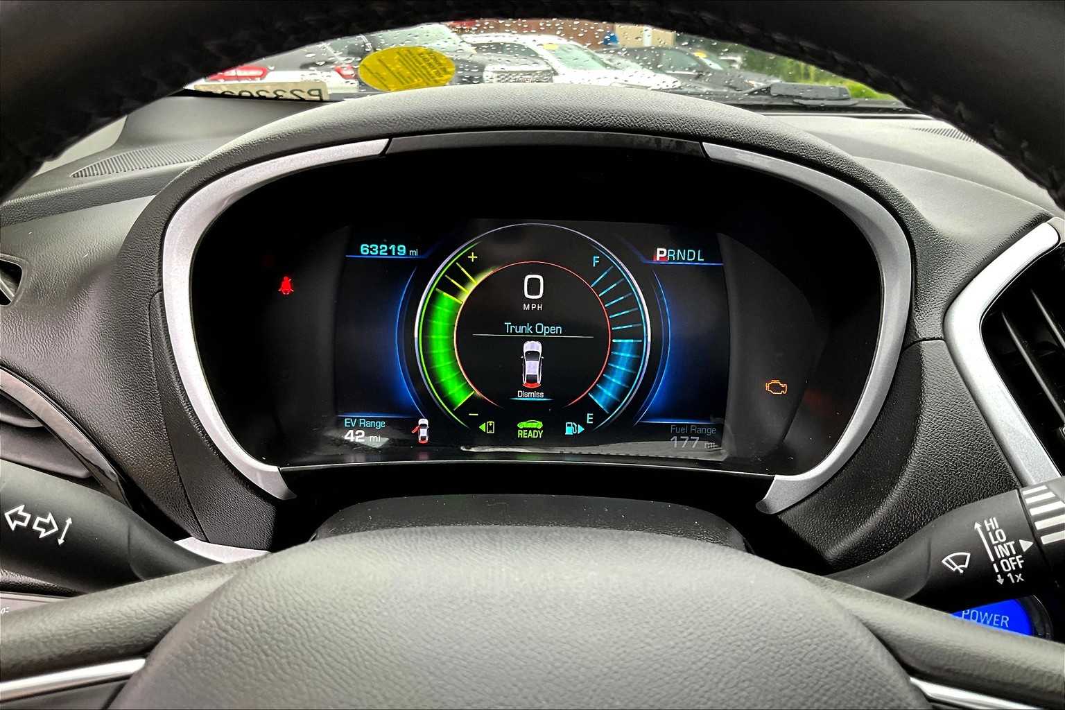 2017 Chevrolet Volt LT - Photo 24