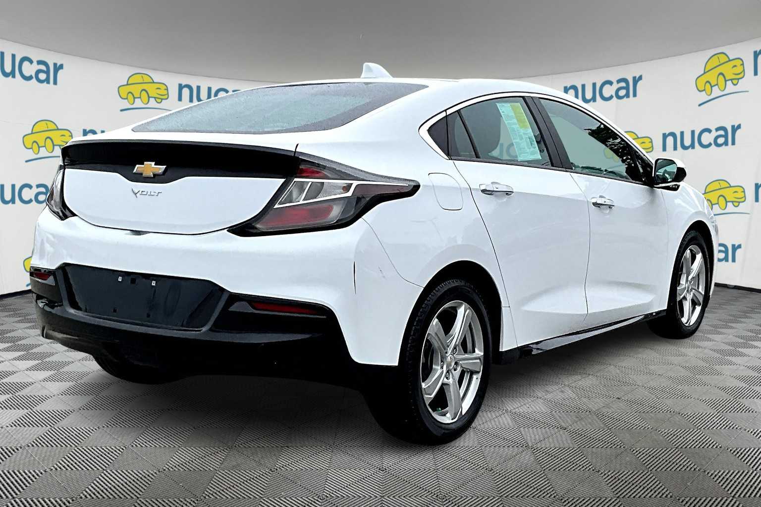 2017 Chevrolet Volt LT - Photo 6