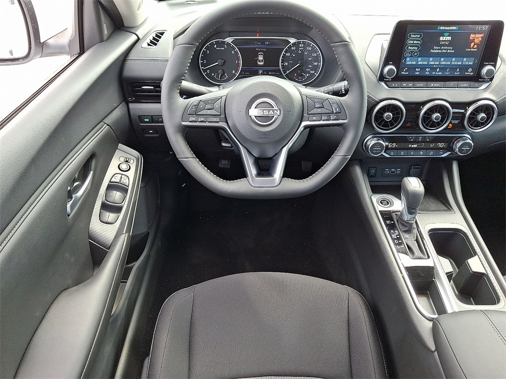 2025 Nissan Sentra SV - Photo 7
