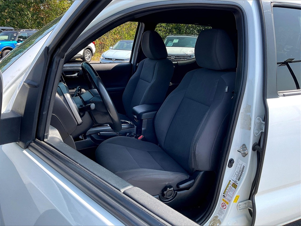 2019 Toyota Tacoma TRD Off-Road - Photo 9